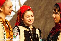 KERUCOV .ro - Fotografie si Webdesign - Florile Dalbe - Muzeul National al Satului Dimitrie Gusti - Colindatori si colinde de Craciun