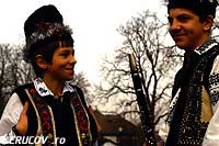 KERUCOV .ro - Fotografie si Webdesign - Florile Dalbe - Muzeul National al Satului Dimitrie Gusti - Colindatori si colinde de Craciun