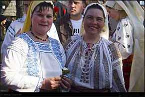 KERUCOV .ro - Fotografie si Webdesign - Dragobetele a fost pe ulitele Muzeului Satului