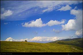 KERUCOV .ro - Fotografie si Webdesign - Muntii Iezer - Papusa, de la Cuca spre Vf. Papusa de Andrei Vocurek