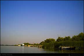 KERUCOV .ro - Fotografie si Jurnale de Calatorie - Delta Dunarii - 3 - Cu barca pe canale in Rezervatie