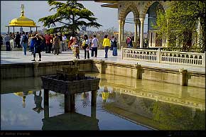 KERUCOV .ro - Fotografie si Webdesign - Excursie in Turcia, pasi mici prin orasul Istanbul - II