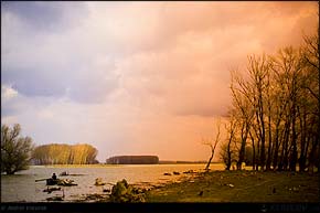 KERUCOV .ro - Fotografie si Webdesign - Orasul Galati, puncte de istorie pe malul Dunarii