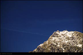 KERUCOV .ro - Fotografie si Webdesign - Prin Muntii Bucegi, prin zapada colorata de martie