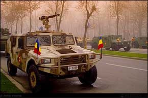 KERUCOV .ro - Fotografie si Jurnale de Calatorie - 1 Decembrie, parada de Ziua Nationala a Romaniei