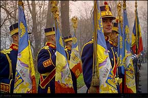 KERUCOV .ro - Fotografie si Jurnale de Calatorie - 1 Decembrie, parada de Ziua Nationala a Romaniei