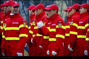 KERUCOV .ro - Fotografie si Jurnale de Calatorie - 1 Decembrie, parada de Ziua Nationala a Romaniei