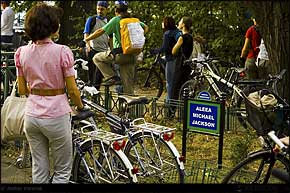 KERUCOV .ro - Fotografie si Jurnale de Calatorie - Velorutia 2009, O zi fara masina MEA in orasul MEU