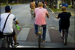 KERUCOV .ro - Fotografie si Jurnale de Calatorie - Velorutia 2009, O zi fara masina MEA in orasul MEU