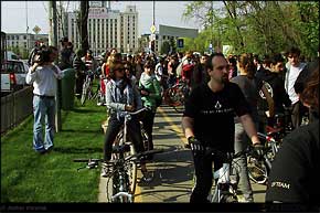 KERUCOV .ro - Fotografie si Jurnale de Calatorie - BikeWalk Editia I - Pentru ca suntem multi!