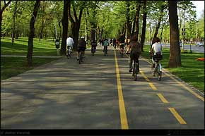 KERUCOV .ro - Fotografie si Jurnale de Calatorie - BikeWalk Editia I - Pentru ca suntem multi!