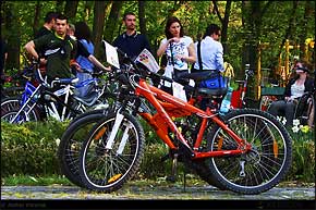 KERUCOV .ro - Fotografie si Jurnale de Calatorie - BikeWalk Editia I - Pentru ca suntem multi!