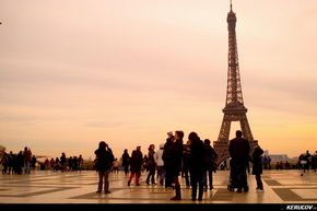 KERUCOV .ro - Fotografie si Jurnale de Calatorie - Excursie in Franta - 1 - Paris: Turnul Eiffel si Sena