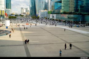 KERUCOV .ro - Fotografie si Jurnale de Calatorie - Excursie in Franta - 2 - Paris: La Defense, Champs Elysees