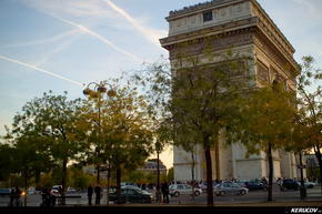 KERUCOV .ro - Fotografie si Jurnale de Calatorie - Excursie in Franta - 2 - Paris: La Defense, Champs Elysees