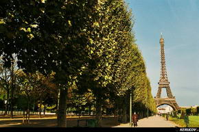 KERUCOV .ro - Fotografie si Jurnale de Calatorie - Filmul din Marele Paris in Micul Paris