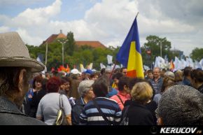 KERUCOV .ro - Fotografie si Jurnale de Calatorie - In Piata Victoriei, marele miting din 19 mai 2010