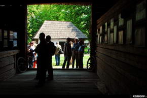 KERUCOV .ro - Fotografie si Jurnale de Calatorie - Din sat in sat, din loc in loc - expozitie de fotografie