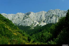 KERUCOV .ro - Fotografie si Jurnale de Calatorie - In Masivul Piatra Craiului 1: La Marele Grohotis de Andrei Vocurek