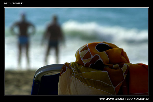 Fotografia Esarfa / , album Printre oameni ca noi / Among People Like Us, Matala, Grecia, Insula Creta / Greece, Crete, KERUCOV .ro © 1997 - 2025 || Andrei Vocurek