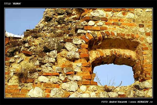 Fotografia Ruina / , album Orasul Rasnov - Cetatea Rasnov sec. XIII / Rasnov Town - XIII-rd Century Rasnov Citadel, Rasnov / Rosenau, Romania / Roumanie, KERUCOV .ro © 1997 - 2025 || Andrei Vocurek