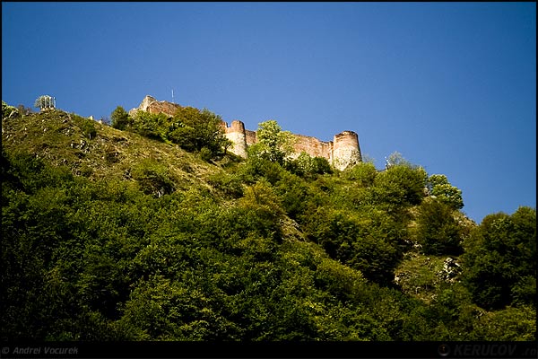Fotografia Cetatea Poenari - I / Poenari Fortress - I, album Vremuri si spatii din Romania / Times and Spaces from Romania, Arges, Romania / Roumanie, KERUCOV .ro © 1997 - 2022 || Andrei Vocurek