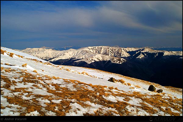 Fotografia Trecere in revista / Zapping, album Pasul peste munti / Step Over Mountains, Muntii Bucegi, Romania / Roumanie, KERUCOV .ro © 1997 - 2025 || Andrei Vocurek