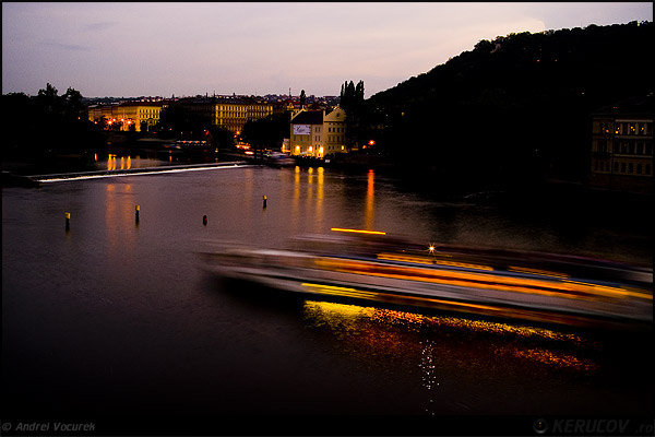Fotografia: 30 de secunde pe Vltava / 30 Seconds on The Vltava River, KERUCOV .ro © 1997 - 2022 || Andrei Vocurek