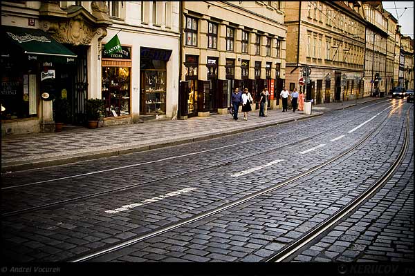 Fotografia Stradala / About The Street, album Zile si nopti, momente din Praga / Days and Nights, Moments from Prague, Praga / Prague / Praha, Cehia / Czech Republic, KERUCOV .ro © 1997 - 2022 || Andrei Vocurek