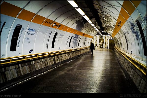 Fotografia Underground / Underground, album Zile si nopti, momente din Praga / Days and Nights, Moments from Prague, Praga / Prague / Praha, Cehia / Czech Republic, KERUCOV .ro © 1997 - 2025 || Andrei Vocurek
