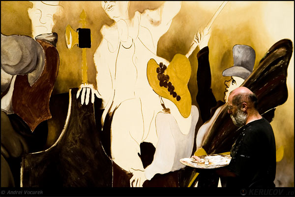Fotografia Pictorul de ziduri / The Painter of Walls, album Zile si nopti, momente din Praga / Days and Nights, Moments from Prague, Praga / Prague / Praha, Cehia / Czech Republic, KERUCOV .ro © 1997 - 2025 || Andrei Vocurek