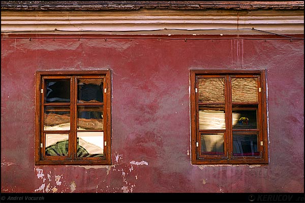 Fotografia Icoana pe sticla / The Icon On Glass, album Orasul Sibiu - Printre picaturi / Sibiu Town - Among Sprinklings, Sibiu / Hermannstadt, Romania / Roumanie, KERUCOV .ro © 1997 - 2025 || Andrei Vocurek