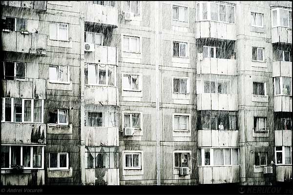 Fotografia Ploaie in carbune / Rain In Charcoal, album Orasul oarecare - Puncte peste asfalt / Some City - Spots on the Asphalt, Bucuresti / Bucharest, Romania / Roumanie, KERUCOV .ro © 1997 - 2025 || Andrei Vocurek