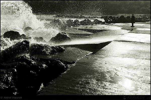 Fotografia: Lovitura / The Shock, KERUCOV .ro © 1997 - 2025 || Andrei Vocurek