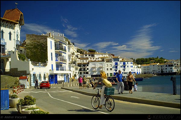 Fotografia Miscarea zilnica / The Daily Motion, album Orasul oarecare - Puncte peste asfalt / Some City - Spots on the Asphalt, Cadaques, Spania / Spain / Espana, KERUCOV .ro © 1997 - 2025 || Andrei Vocurek
