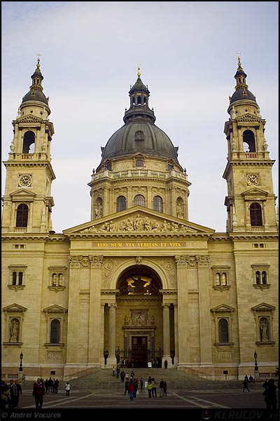 Fotografia: Bazilica Sfantul Stefan / Saint Stephen's Basilica, KERUCOV .ro © 1997 - 2025 || Andrei Vocurek