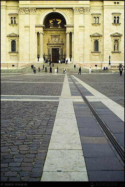 Fotografia Ego Sum Via Veritas Et Vita / I Am The Way, The Truth And The Life, album Orasul oarecare - Puncte peste asfalt / Some City - Spots on the Asphalt, Budapesta / Budapest, Ungaria / Hungary, KERUCOV .ro © 1997 - 2025 || Andrei Vocurek