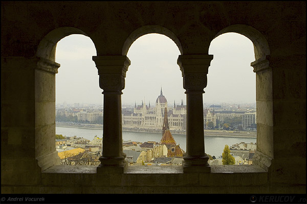 Fotografia: Triptic in Budapesta / Triptych In Budapest, KERUCOV .ro © 1997 - 2025 || Andrei Vocurek