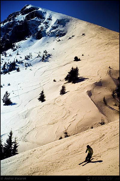 Fotografia Schiorul / The Skier, album Pasul peste munti / Step Over Mountains, Muntii Bucegi, Romania / Roumanie, KERUCOV .ro © 1997 - 2024 || Andrei Vocurek