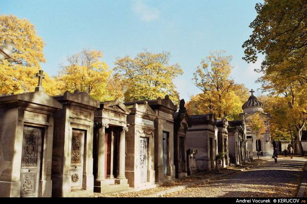 Fotografia Cimitirul Pere Lachaise - 3 / Pere Lachaise Cemetery - 3, album Paris, aici si acolo / Paris, Here And There, Paris, Franta / France, KERUCOV .ro © 1997 - 2024 || Andrei Vocurek