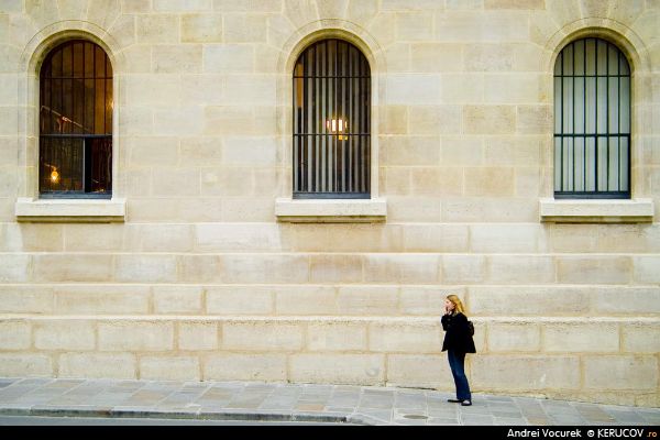 Fotografia Cele trei ferestre / The Three Windows, album Orasul oarecare - Puncte peste asfalt / Some City - Spots on the Asphalt, Paris, Franta / France, KERUCOV .ro © 1997 - 2025 || Andrei Vocurek