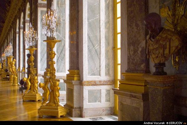 Fotografia Repetitiv / Repetitive, album Palatul si Gradinile de la Versailles / The Palace And Gardens Of Versailles, Versailles, Franta / France, KERUCOV .ro © 1997 - 2025 || Andrei Vocurek