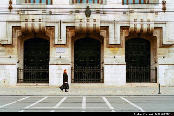 Fotografia Trei usi inchise / Three Closed Doors, album Printre oameni ca noi / Among People Like Us, Bucuresti / Bucharest, Romania / Roumanie, KERUCOV .ro © 1997 - 2025 || Andrei Vocurek