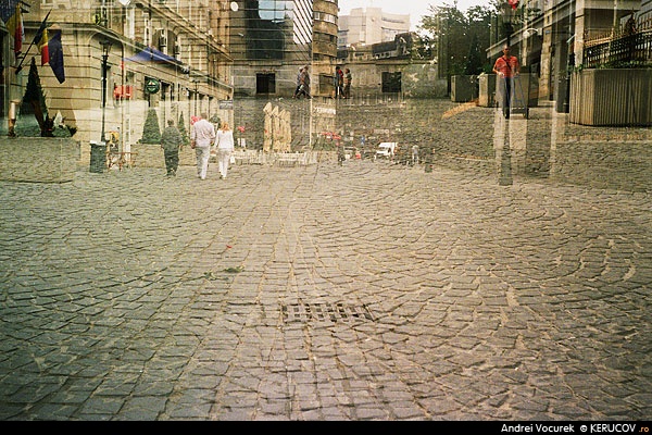 Fotografia La plimbare / Promenade, album Expuneri multiple si lomografie / Multiple Exposures And Lomography, Bucuresti / Bucharest, Romania / Roumanie, KERUCOV .ro © 1997 - 2025 || Andrei Vocurek