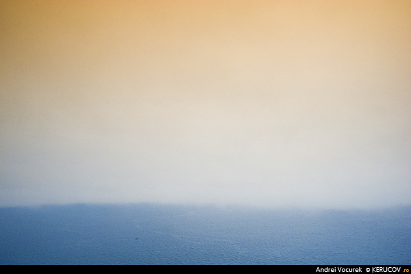 Fotografia: Orizont bicolor / Bicolored Horizon, KERUCOV .ro © 1997 - 2022 || Andrei Vocurek