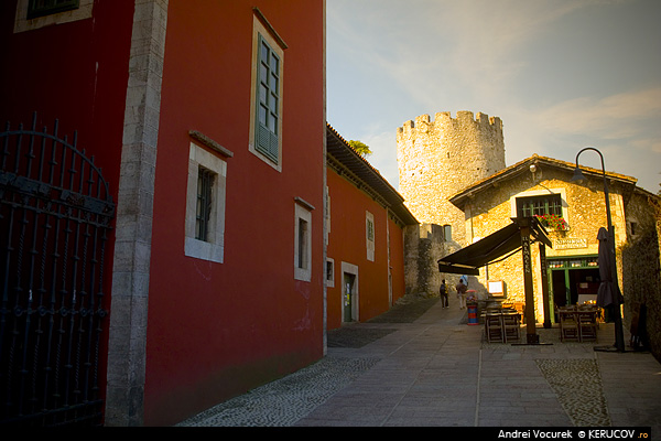 Fotografia: Strada cu turn / Street With Tower, KERUCOV .ro © 1997 - 2025 || Andrei Vocurek
