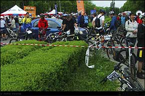 KERUCOV .ro - Fotografie si Webdesign - Traseu MTB Prima Evadare 2010: Cross Country - noroi cu abandon (concurs MTB) de Andrei Vocurek
