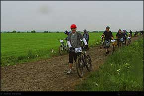 KERUCOV .ro - Fotografie si Webdesign - Traseu MTB Prima Evadare 2010: Cross Country - noroi cu abandon (concurs MTB) de Andrei Vocurek