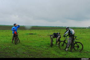 KERUCOV .ro - Fotografie si Jurnale de Calatorie - Traseu MTB Prima Evadare 2011: In Regatul Noroiului (concurs MTB) de Andrei Vocurek
