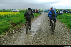 KERUCOV .ro - Fotografie si Jurnale de Calatorie - Traseu MTB Prima Evadare 2011: In Regatul Noroiului (concurs MTB) de Andrei Vocurek